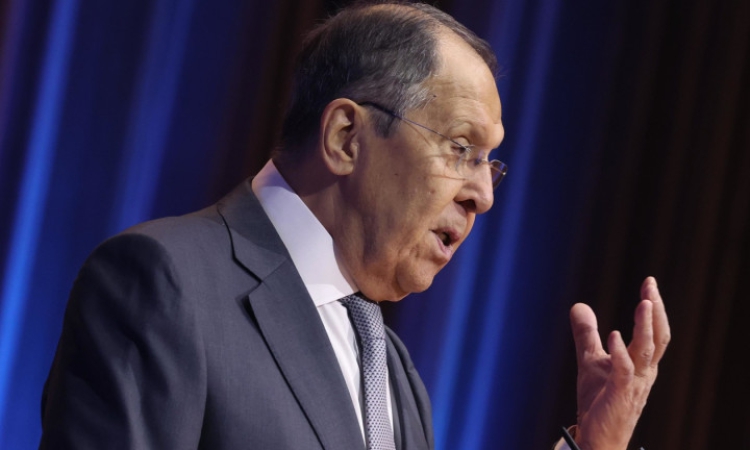 Лавров: Русия държи стратегическата инициатива в Украйна